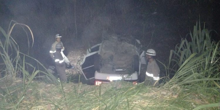 Tragédia na BR-101: grave acidente causa morte de três pessoas da mesma família em São Mateus