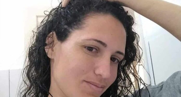 Mulher é morta a facadas pelo ex-marido na frente dos filhos em São Gabriel da Palha