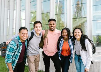 Fapes divulga aprovados na lista de espera do Nossa Bolsa 2023