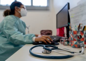 Governo anuncia retomada do Mais Médicos para o Brasil