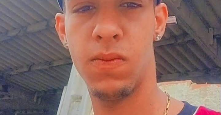 Jovem de Conceição da Barra está desaparecido há quatro dias e família está desesperada