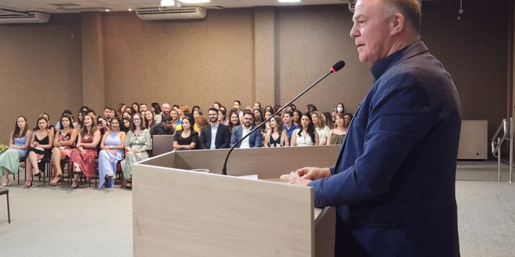 Governo do Estado forma profissionais nos Programas de Residências em Saúde
