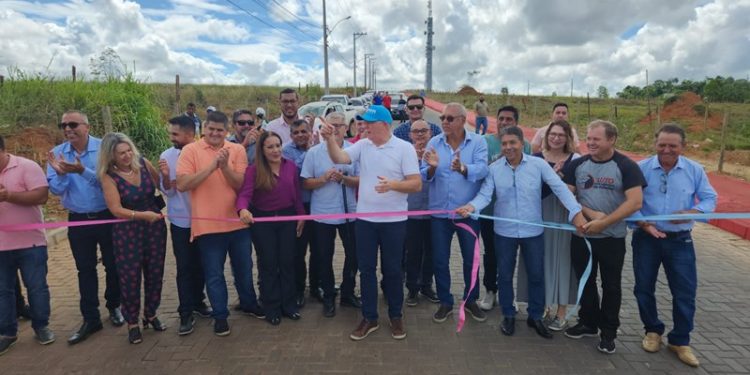 Governo do Estado inaugura obras de pavimentação da Rodovia ES-313