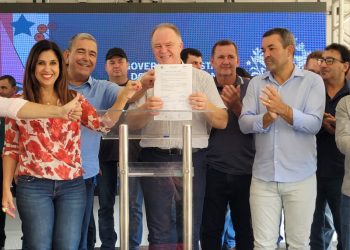 Casagrande realiza entrega de investimentos na infraestrutura em Vila Pavão