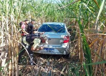 Veículo roubado é recuperado pela polícia em Linhares