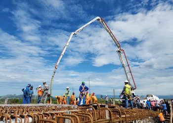 Governo avança obras do viaduto de Carapina e entrega novos ônibus do Transcol