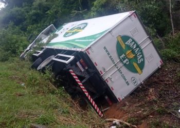 Polícia investiga morte de caminhoneiro na BR-101, em Sooretama