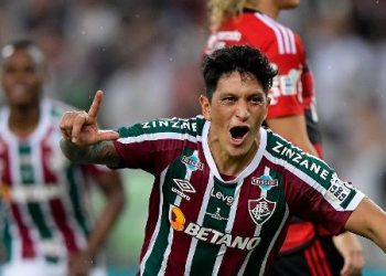 Fluminense atropela o Flamengo, reverte desvantagem e é bicampeão carioca