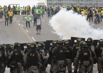 Moraes aceita denúncia contra outros 200 envolvidos nos atos golpistas