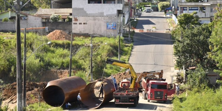 Parceria entre Prefeitura de São Mateus e Governo do Estado: iniciada a construção de bueiro armco para prevenir alagamentos do Centro até o bairro de Fátima