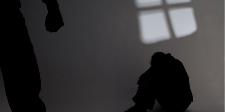 Padrasto é preso suspeito de estuprar e engravidar enteada de 16 anos no ES