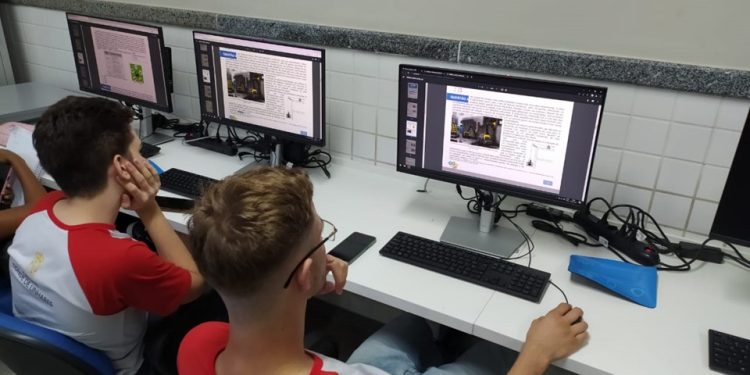 Alunos de Colatina participam de aulas preparatórias para a Olimpíada Brasileira de Robótica