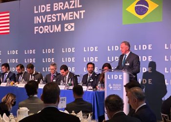 Casagrande fala sobre potencialidades do Espírito Santo em evento nos Estados Unidos