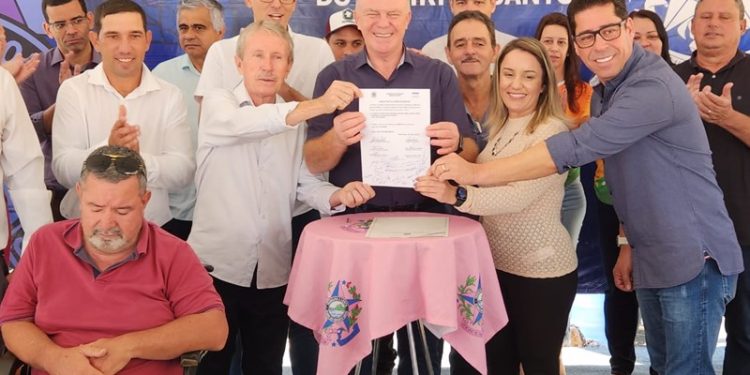 Governo entrega obras e anuncia novos investimentos em Alto Rio Novo