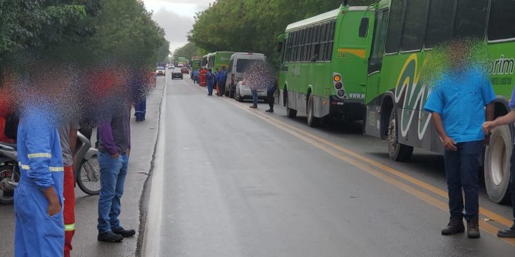 Indígenas bloqueiam três pontos em rodovias de Aracruz