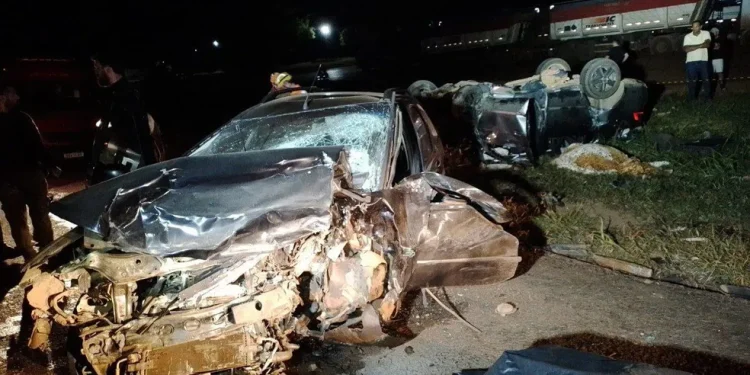 Acidente mata quatro pessoas e deixa duas em estado grave na BR-262