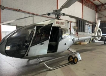 Justiça devolve lancha, mansão e helicóptero a líder do PCC