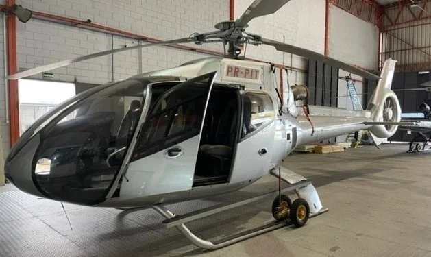 Justiça devolve lancha, mansão e helicóptero a líder do PCC