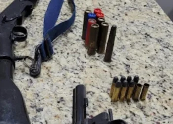 Ladrões dormem durante assalto em chácara e acabam presos
