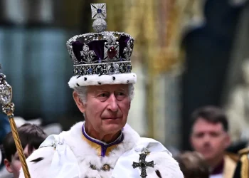 Charles III é coroado rei do Reino Unido