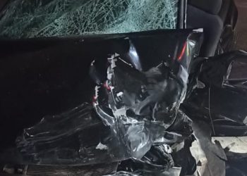 Acidente entre carreta e carro deixa um morto e seis feridos na BR-101