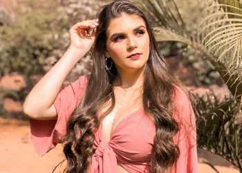 Influencer tem mais de 20% do corpo queimado após explosão de garrafa com álcool em churrasco no ES