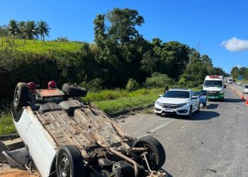 Casal de idosos morre em grave acidente na BR 259, em João Neiva