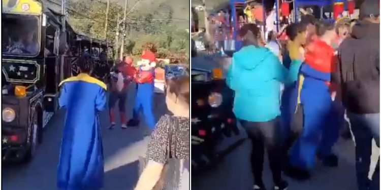 “Homem-Aranha”, “Pantera Negra” e “Super Mário” trocam socos na rua; veja o vídeo