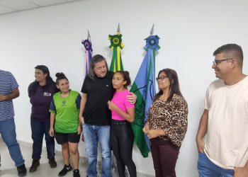 Esporte amador tá on em São Mateus: Daniel Santana entrega uniformes e equipamentos para mais cinco times de futebol