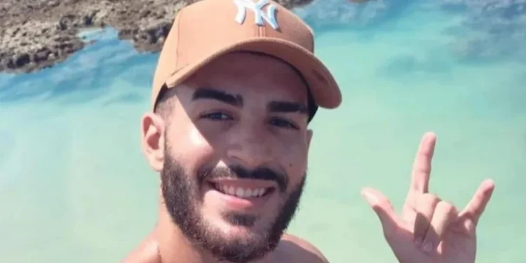 Jogador brasileiro morre após carro invadir sua casa nos EUA