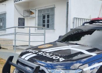 Suspeitas de furtos e roubo são presas em João Neiva