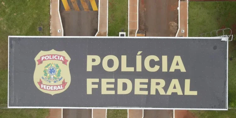 Polícia Federal deflagra operação contra rede de pornografia infantil