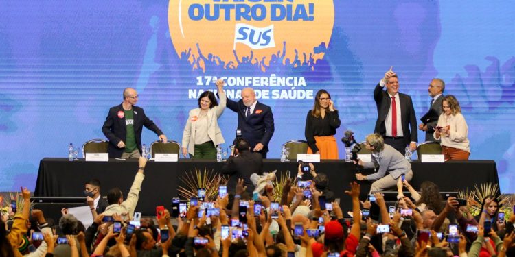 Governo Federal vai pagar piso da enfermagem retroativo a maio