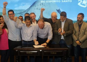 Casagrande anuncia R$ 1,6 bilhão em obras rodoviárias e de infraestrutura no ES