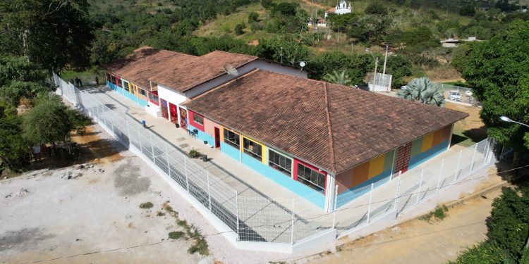 Após investimento de quase R$ 800 mil da Prefeitura de São Mateus, Assentamento Zumbi dos Palmares ganha escola totalmente reformada