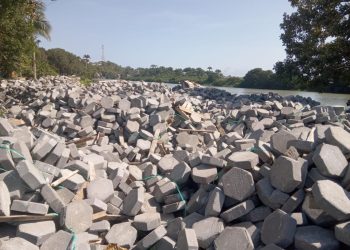 Poder público presente: mais 1.400 m² de calçamento no bairro Porto, em São Mateus