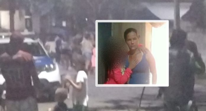 Adolescente matou a própria mãe a facadas após ser repreendida por usar roupa curta; corpo da vítima foi encontrado embaixo de uma cama com sete perfurações