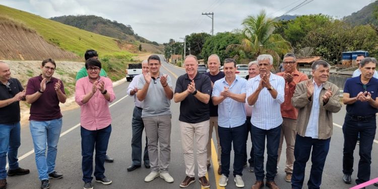 Governo do Estado entrega pavimentação da Rodovia ES-181 em Alegre