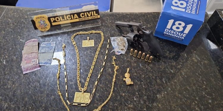 Adolescente suspeito de homicídio é preso em Linhares