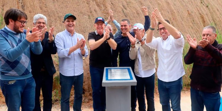 Governo do Estado inaugura pavimentação da Rodovia Castelo x Muniz Freire
