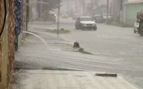 Alerta de temporais e chuva forte ainda nesta quinta-feira (20) no Espírito Santo