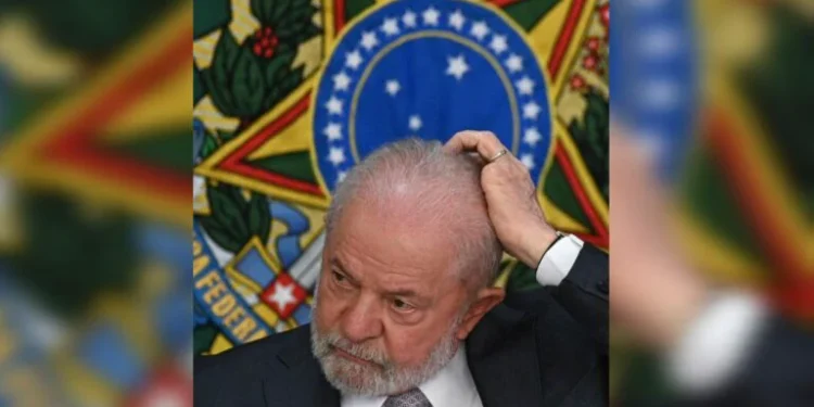 Com reforma aprovada, Centrão exige três ministérios de Lula