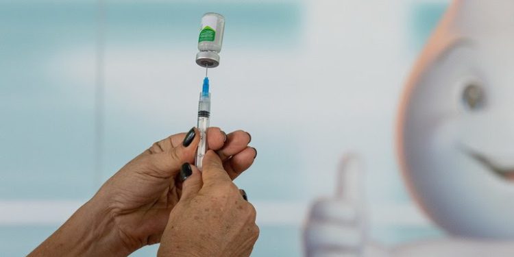 Governo Federal anuncia atualização da vacina contra a pólio a partir de 2024