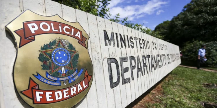 Estado Islâmico: PF faz operação contra recrutamento de jovens