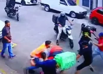 Ladrão é linchado após roubar encomenda de motoboy