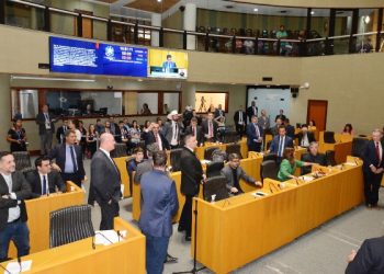 Deputados aprovam a nova Lei de Licenciamento Ambiental e a Redução da Alíquota de ICMS do Gás Natural para indústria