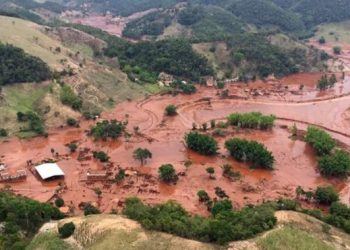 Negociações de acordo sobre rompimento de barragem em  Mariana são suspensas