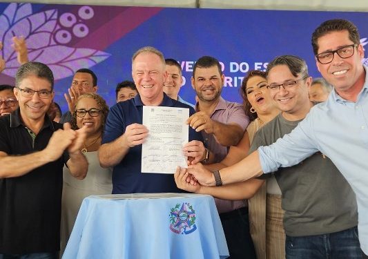 Governo inaugura serviços de saúde e anuncia reconstrução de escola em Conceição da Barra