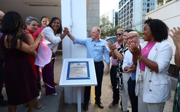 Governador inaugura sede da Secretaria das Mulheres e lança novo programa.