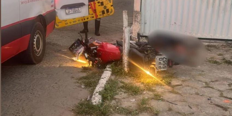 Adolescente de 17 anos morre em acidente de moto durante fuga da polícia